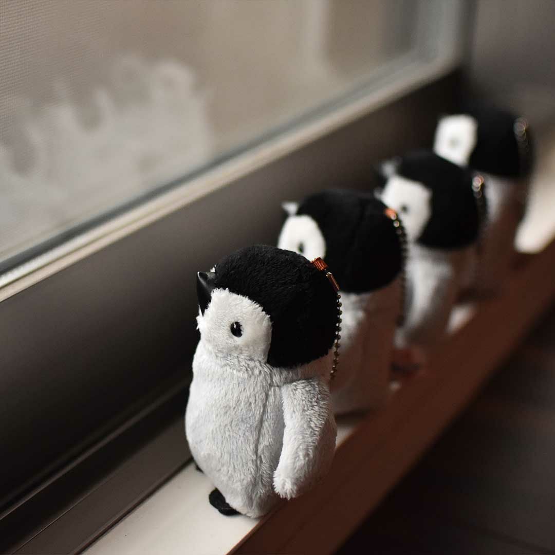 ペンギンぬいぐるみキーホルダー｜10cm プチギフトや誕生日プレゼントに