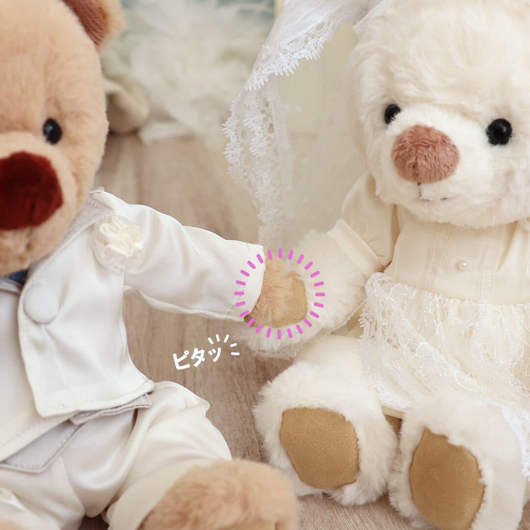 結婚祝いや受付の飾りに！お花と新郎新婦のテディベア｜プティルウ